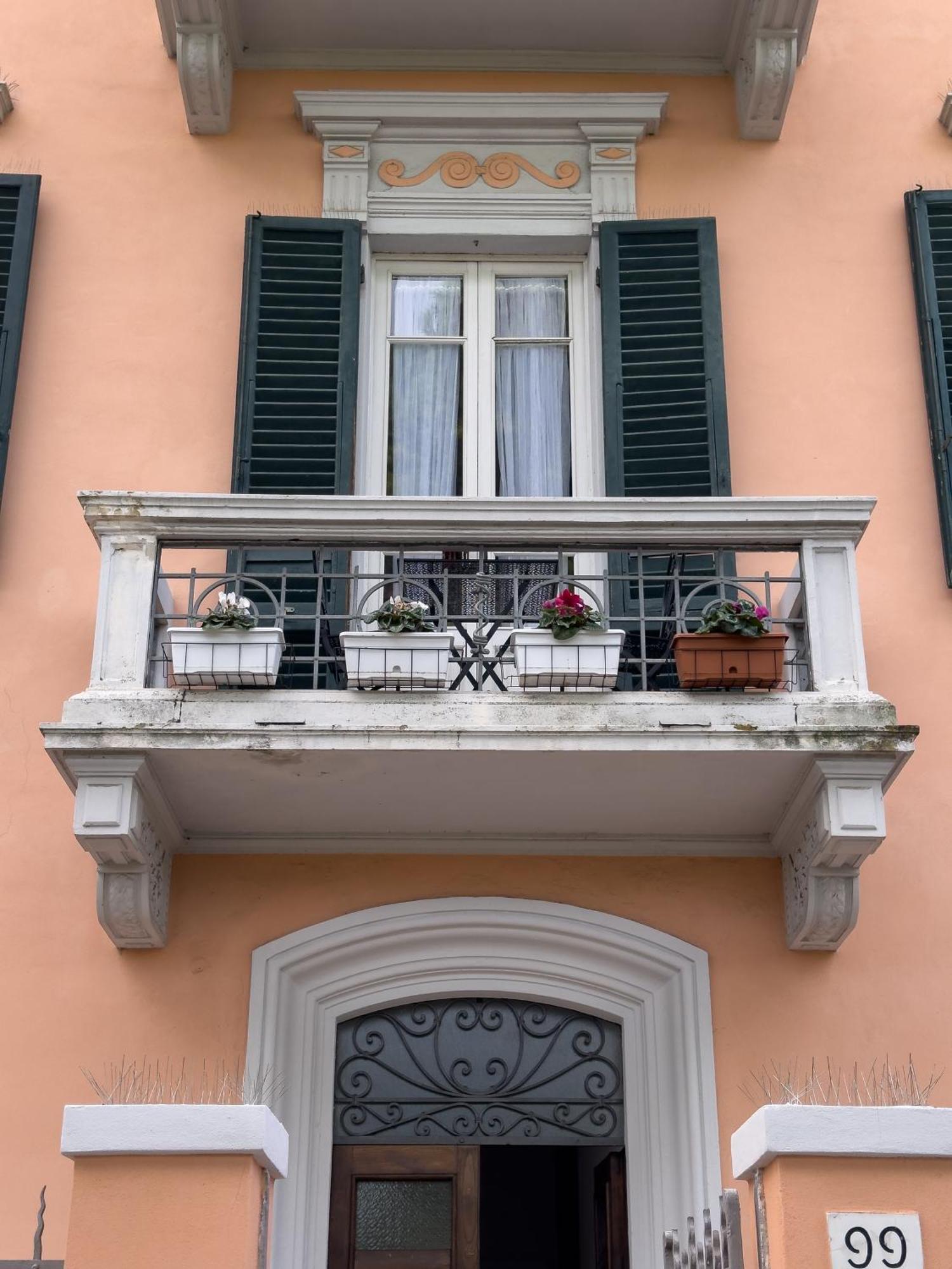 La Casa Di Eli Appartamenti Pisa Exterior photo